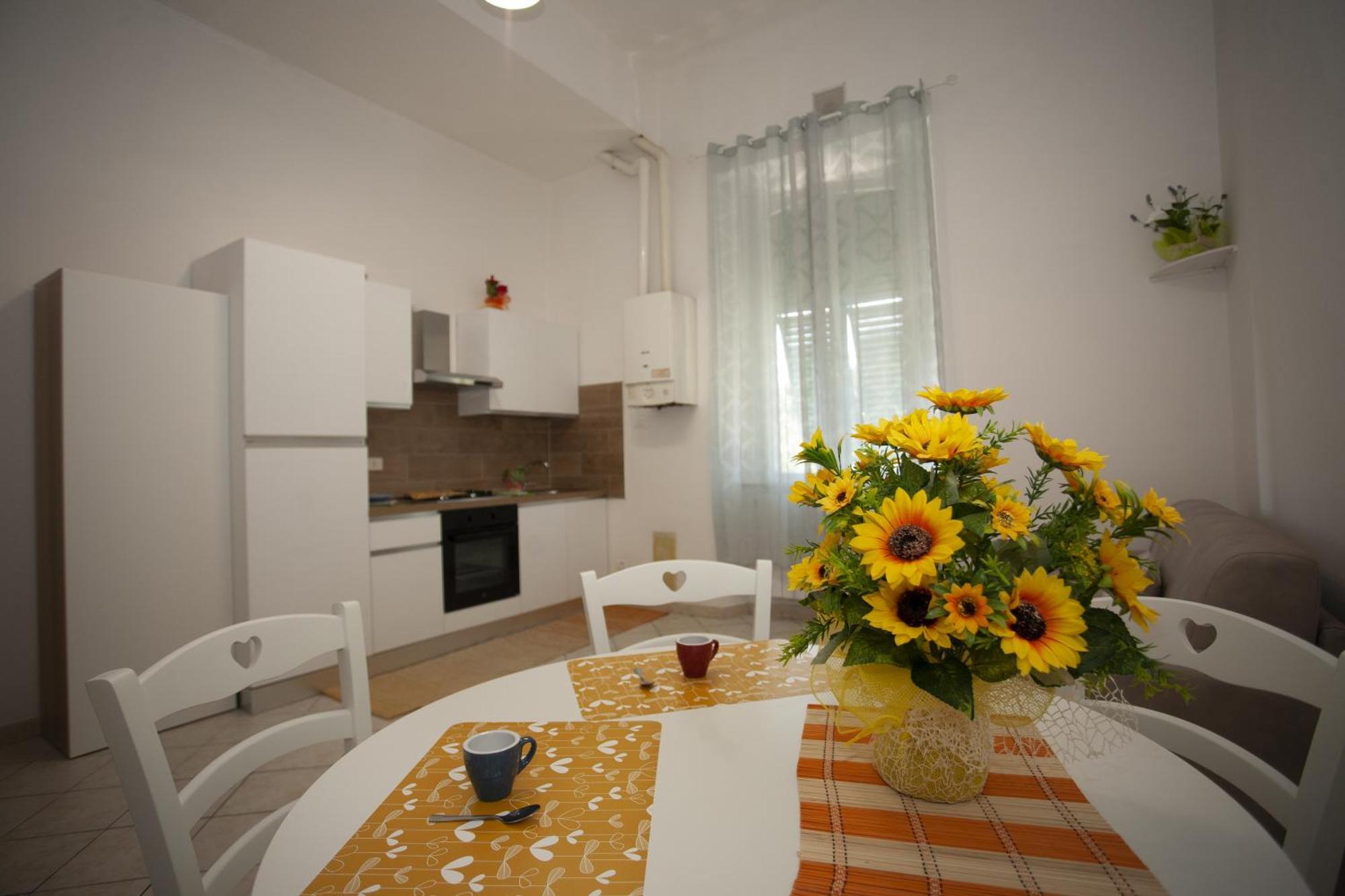 Appartamento Casa Dea Livorno Esterno foto